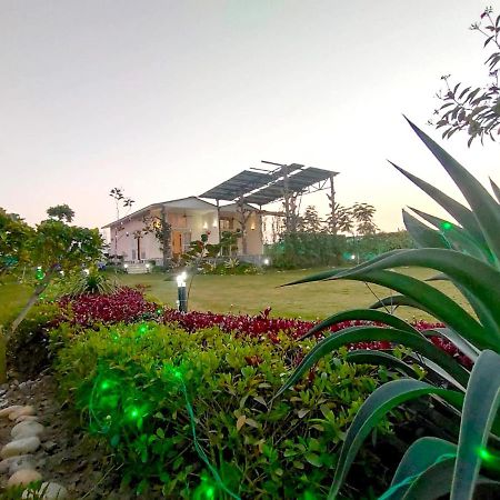Shaw Estate-Farm House For A Small Parties-Jp Farm Greater Noida Zewnętrze zdjęcie